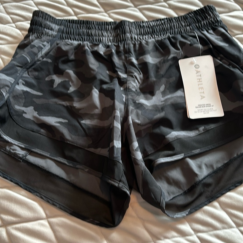 Athleta Camo Printed Mesh Racer Run Short 4”